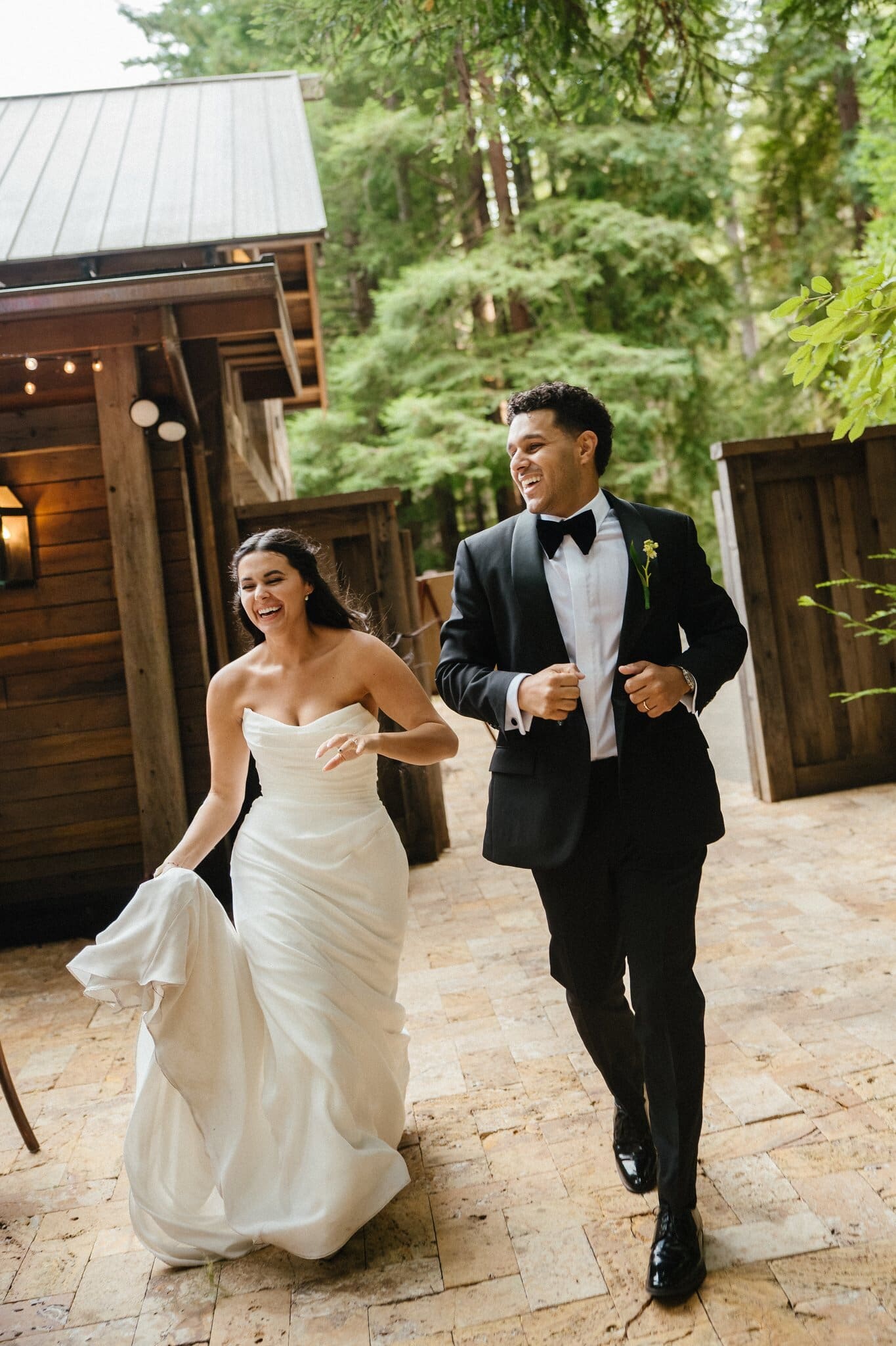 Sofia and Devin running into their reception